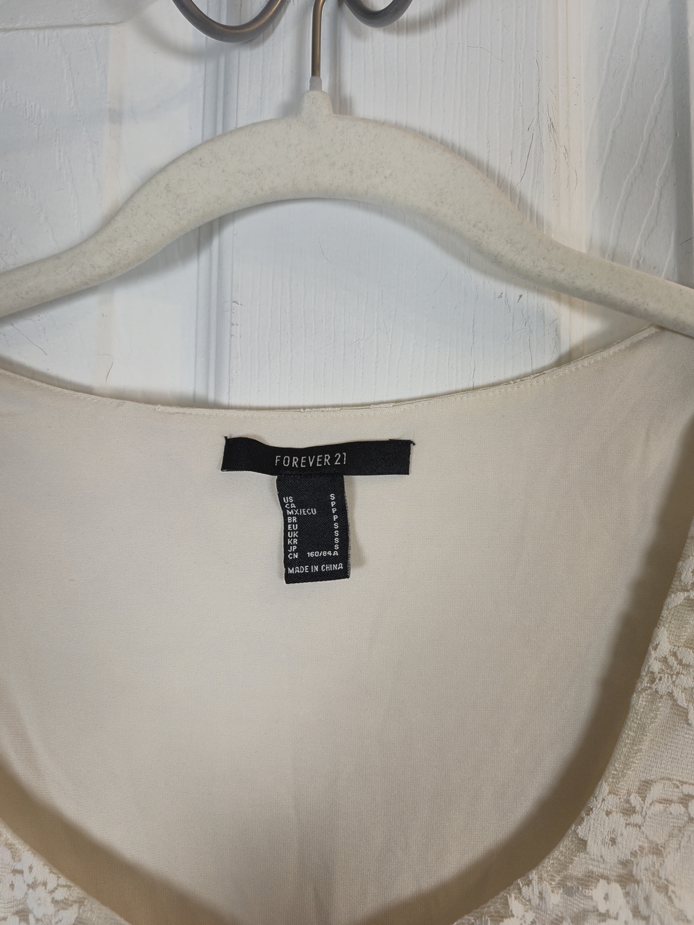 Forever 21 Cream Floral Lace Ruched Bust Coquette Boho Maxi Dress Size Small - Picture 6 of 6